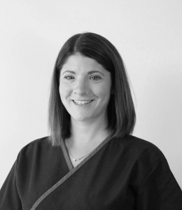 Dr Anna MacKenzie